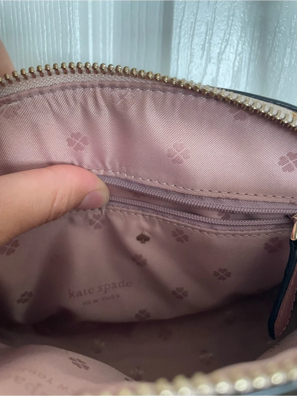 Kate Spade Women's Small Dome Crossbody Soencer Bag in Taupe and Black